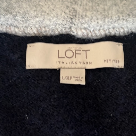 Loft Women’s Petite Long Sweater/Jacket Size L/XL - Picture 4 of 4